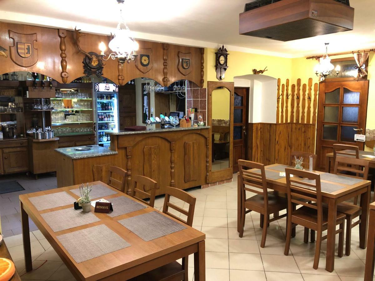 Penzion Samorost Jarosov nad Nezarkou Екстериор снимка