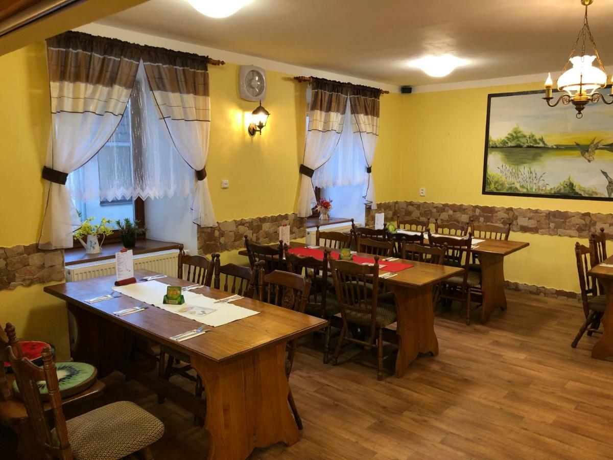 Penzion Samorost Jarosov nad Nezarkou Екстериор снимка